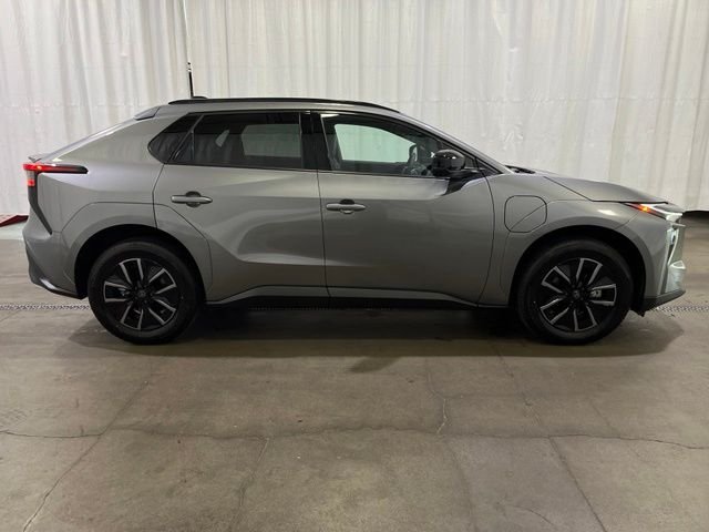 Certified Used 2026  Toyota XLE image 3