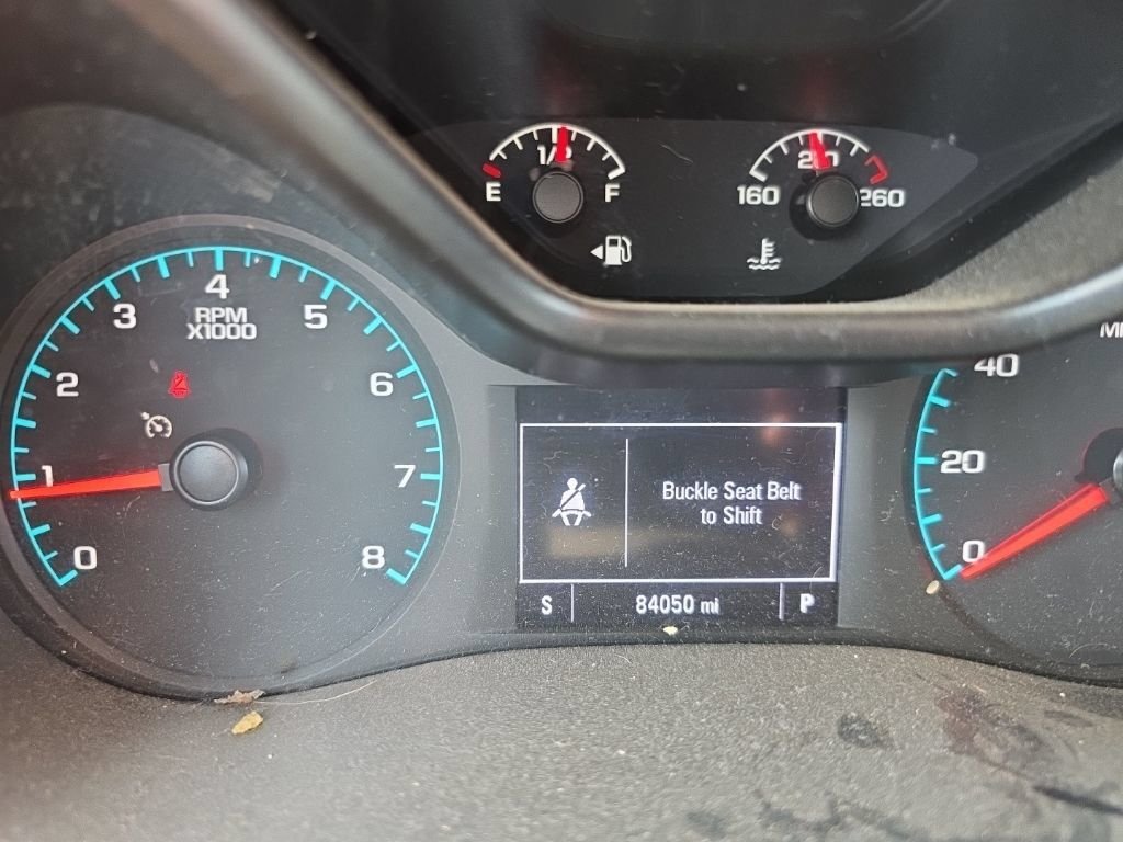 Used 2021 White Chevrolet LT image 9