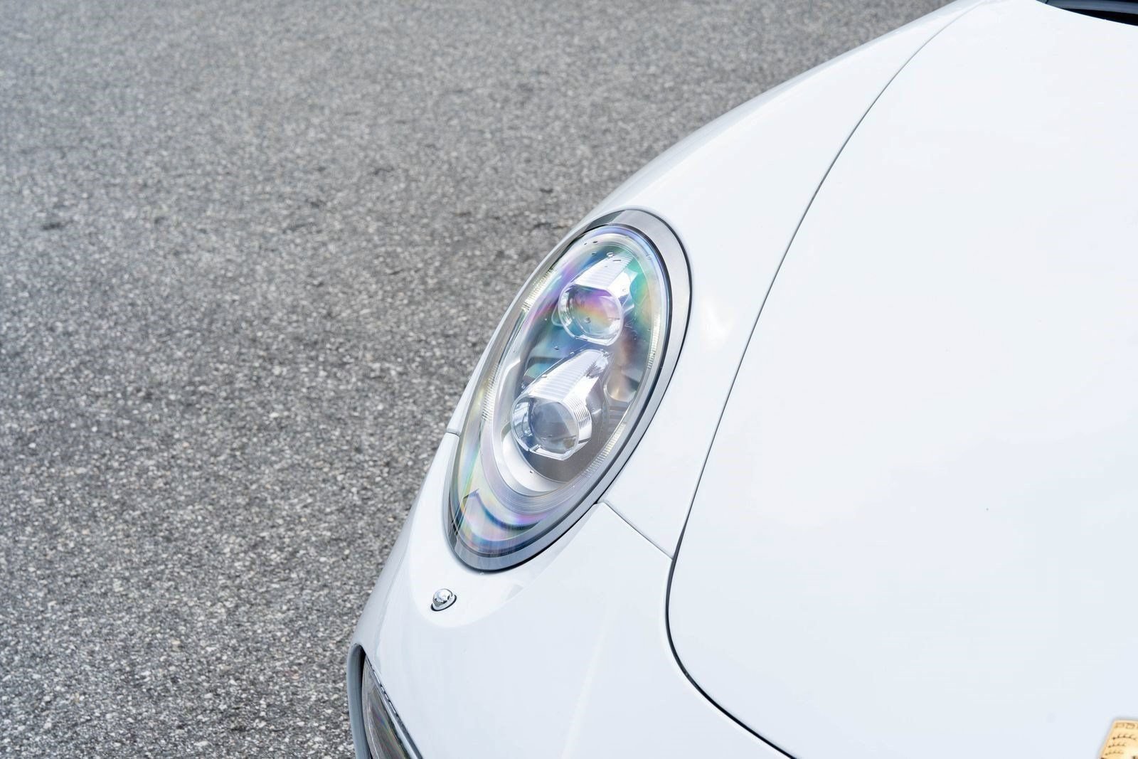 Certified Used 2015 White Porsche  image 20