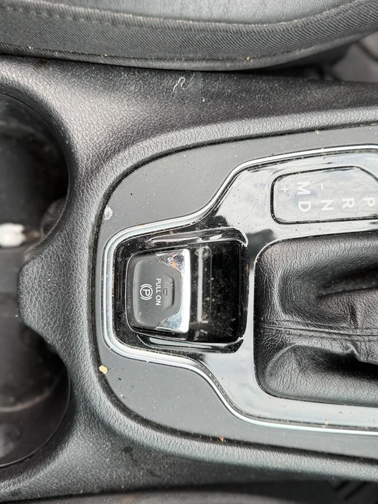 Used 2019 Gray Jeep Limited 4x4 image 31