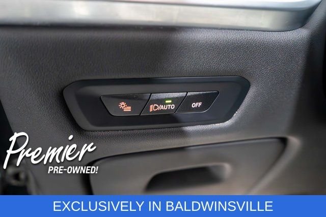 Used 2025 Black BMW xDrive40i image 19
