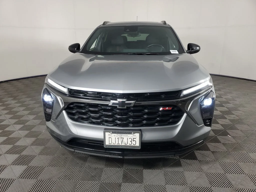 Used 2025 Gray Chevrolet 2RS image 8