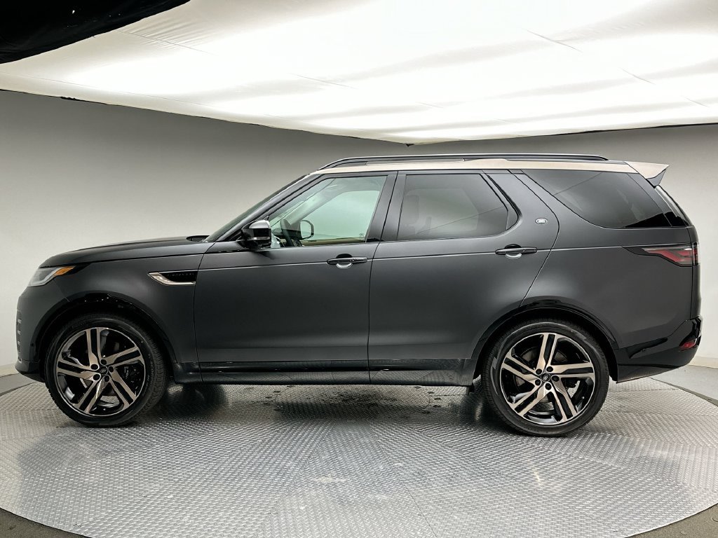 New 2026 Carpathian Gray Premium Metallic Land Rover Gemini Edition image 2
