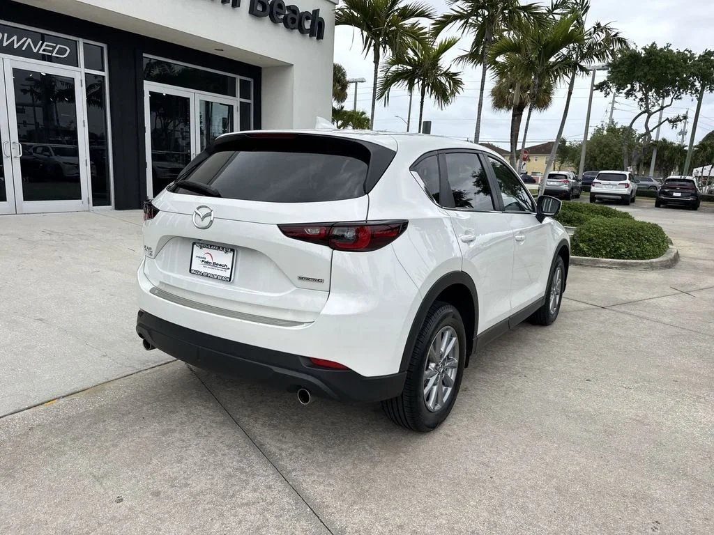 Certified Used 2023 White Metallic Mazda 2.5 S Preferred Package image 3