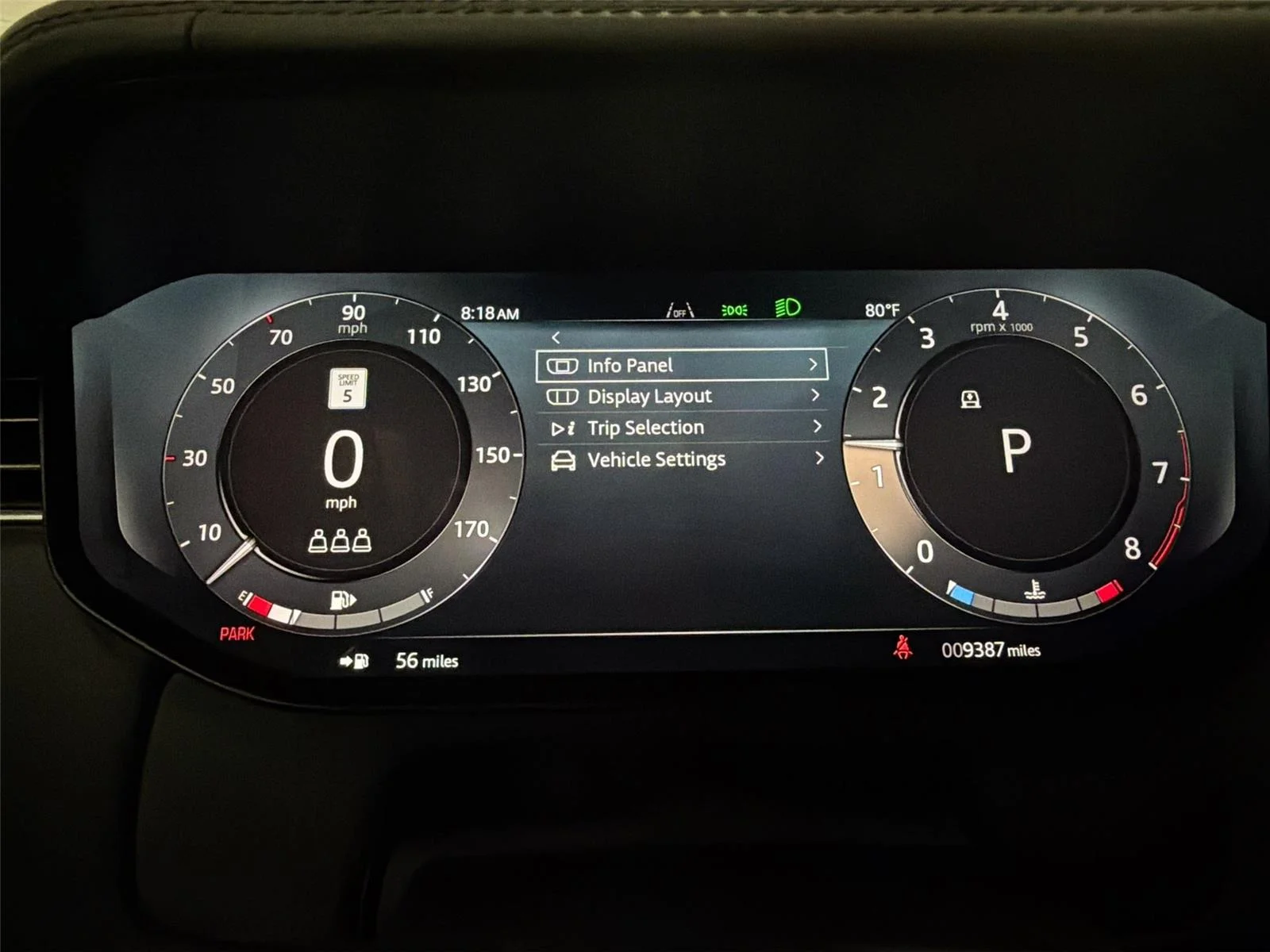 2025 Land Rover Range Rover SE - Photo 10