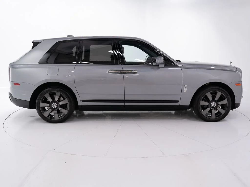 Certified Used 2023 Jubilee Silver Rolls-Royce  image 6