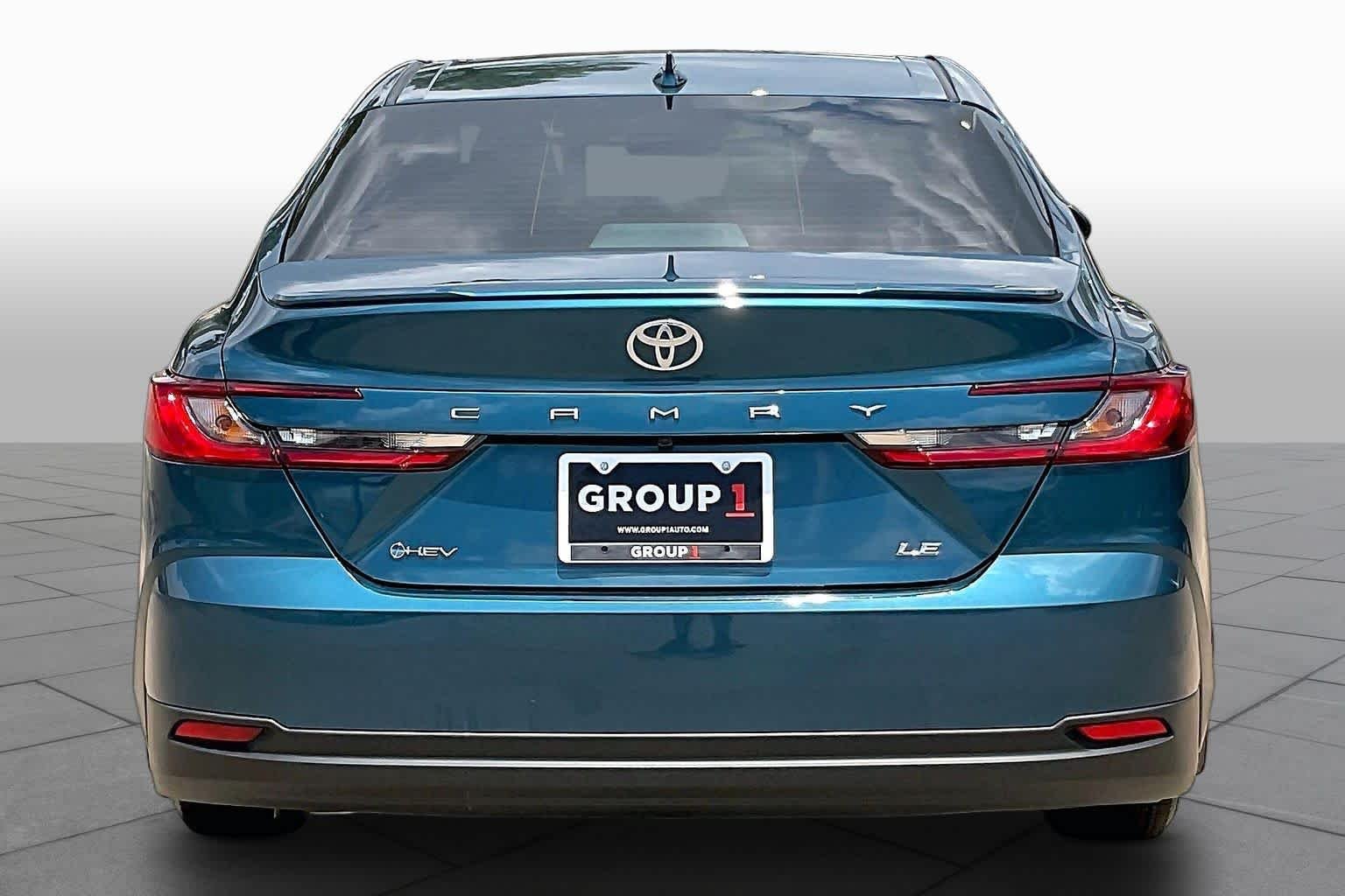 Used 2026 Ocean Gem Toyota LE image 5