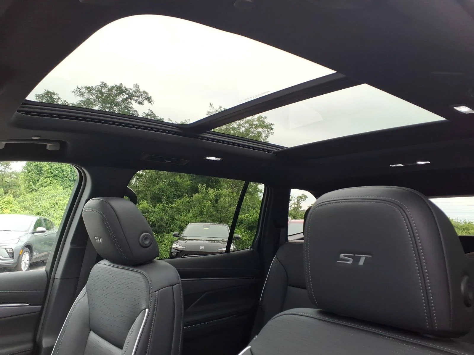 2026 Buick Enclave Sport Touring - Photo 13