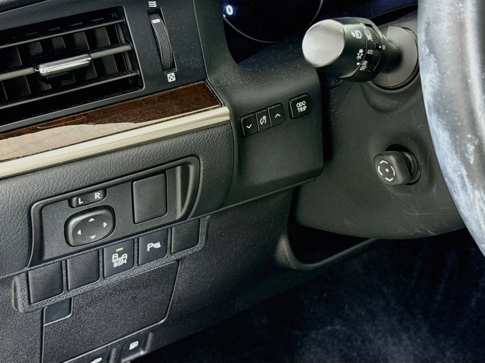 Used 2015 Silver Lining Metallic Lexus 350 image 10