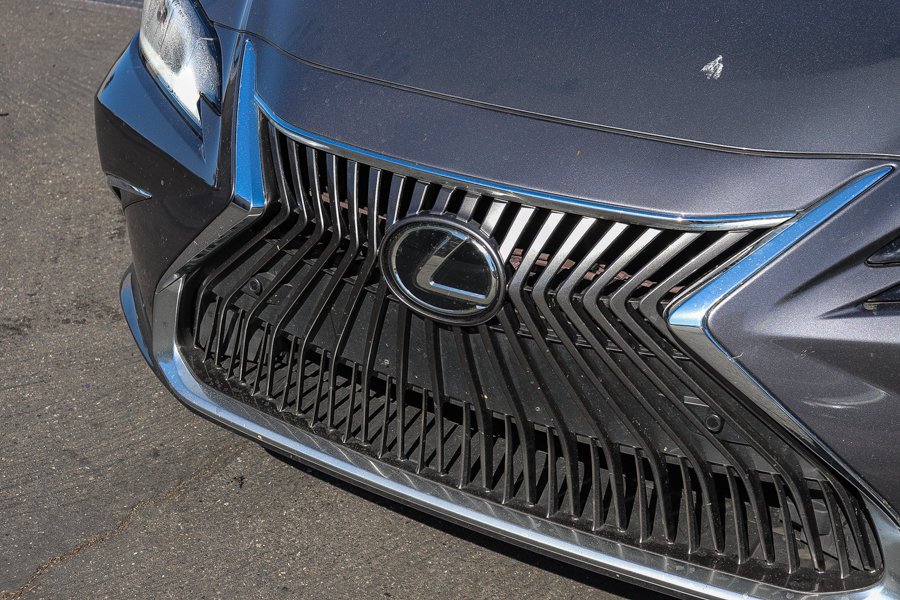 Used 2019 Gray Lexus 350 image 6