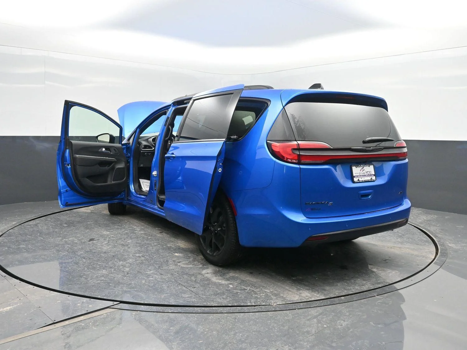 New 2026 Hydro Blue Pearl-Coat Exterior Paint Chrysler Select image 48