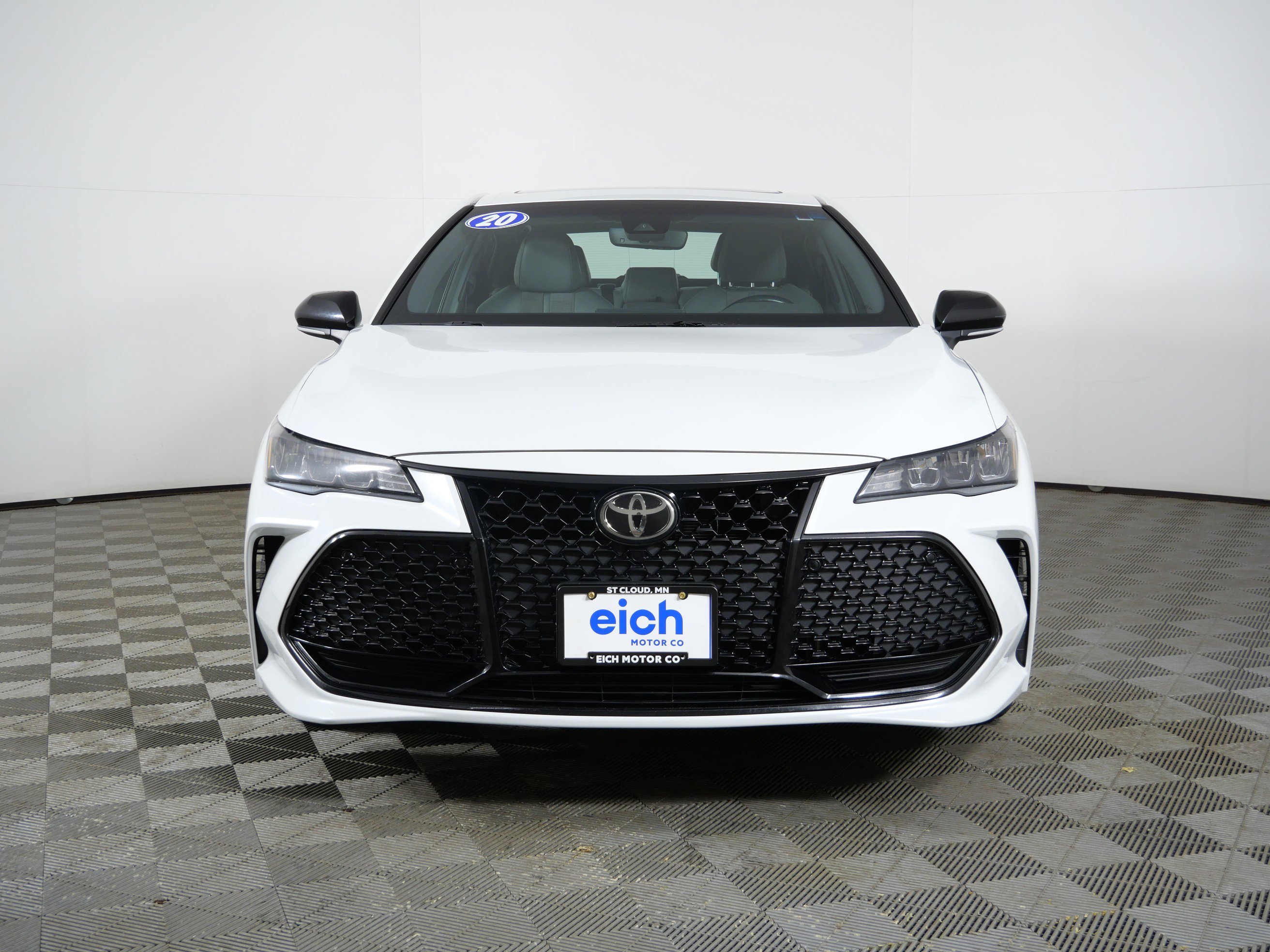 Used 2020 Toyota Avalon XSE with VIN 4T1EZ1FB7LU054107 for sale in St. Cloud, Minnesota