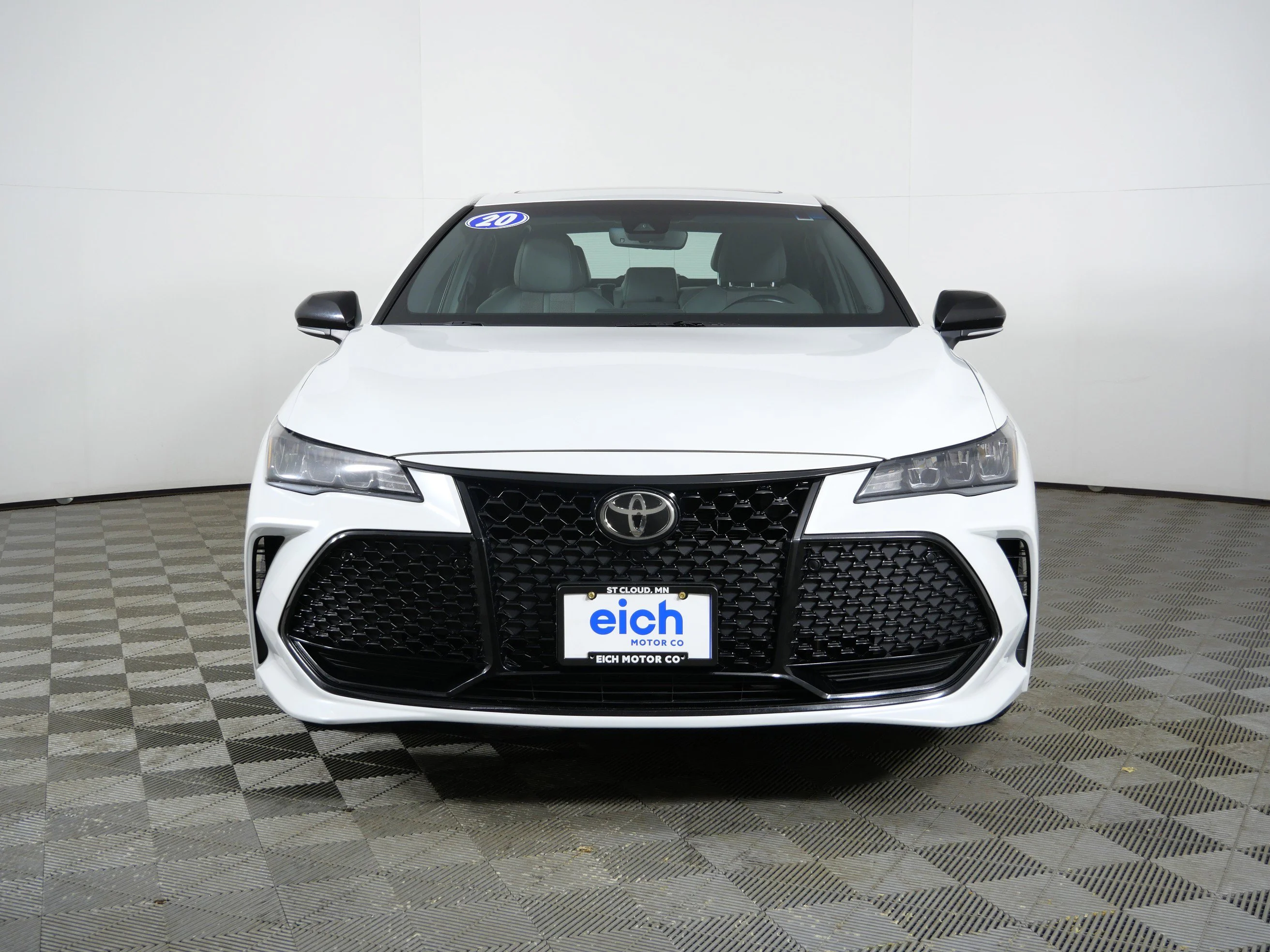 Used 2020 Toyota Avalon XSE with VIN 4T1EZ1FB7LU054107 for sale in St. Cloud, Minnesota