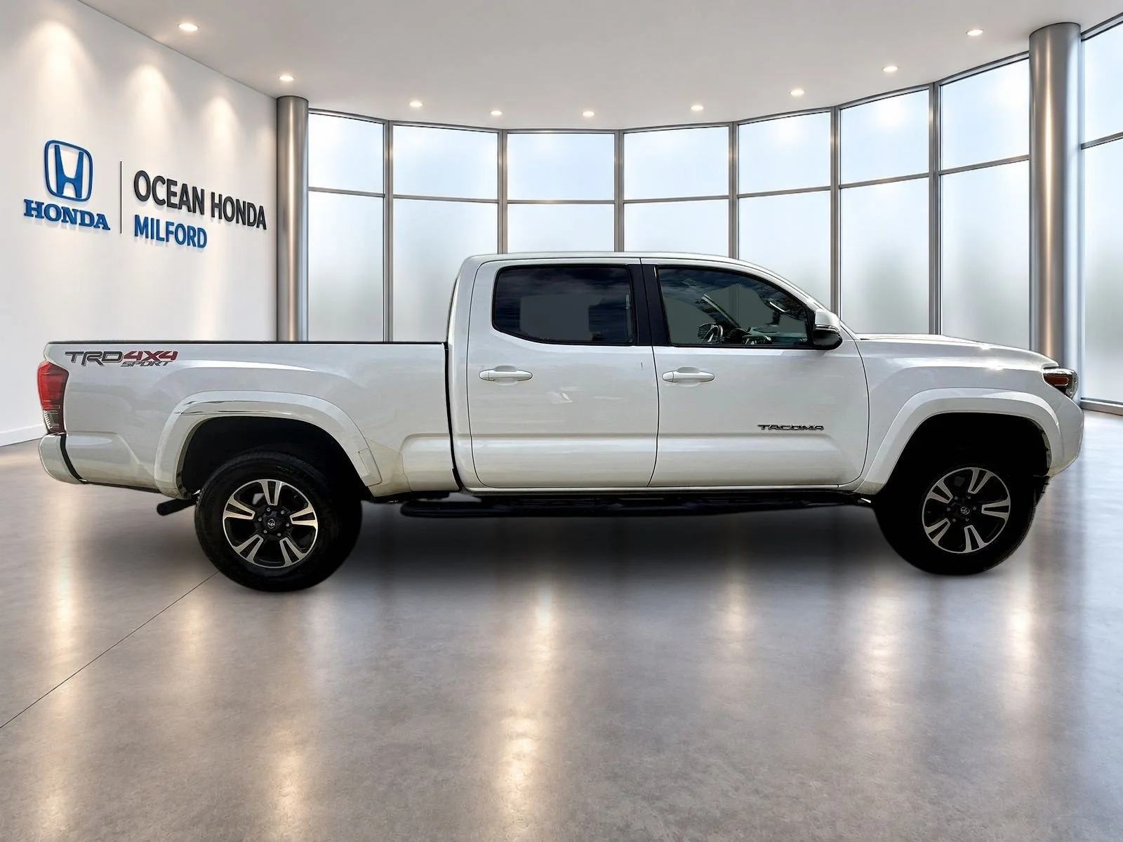 Used 2016 Super White Toyota TRD Sport image 4