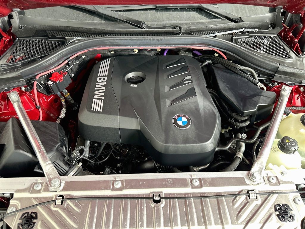 Used 2026 Vegas Red Metallic BMW 30 xDrive image 29