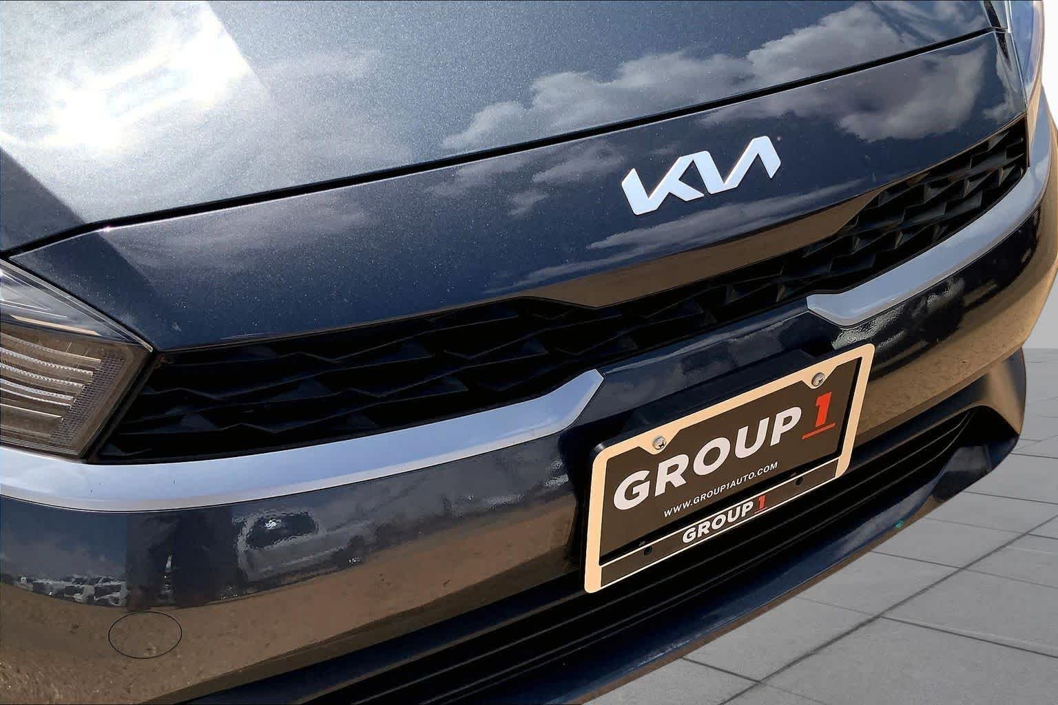 Used 2023 Gravity Gray Kia LXS image 35