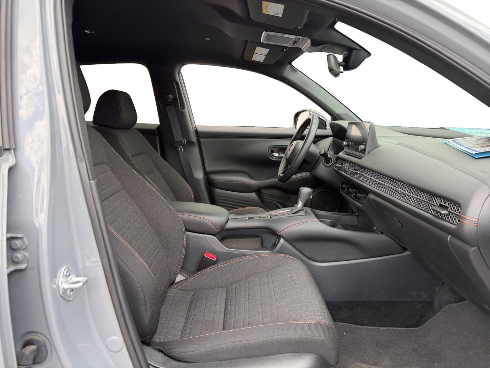 Used 2025 Urban Gray Pearl Honda Sport image 25