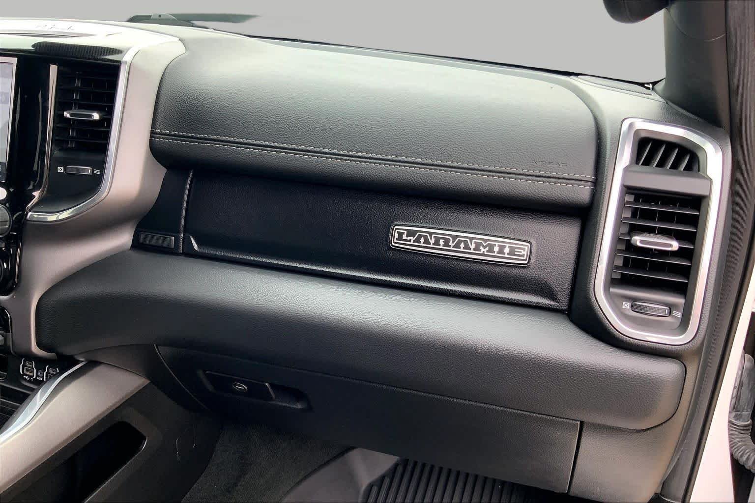 Used 2022 Bright White Clearcoat Ram Laramie image 18