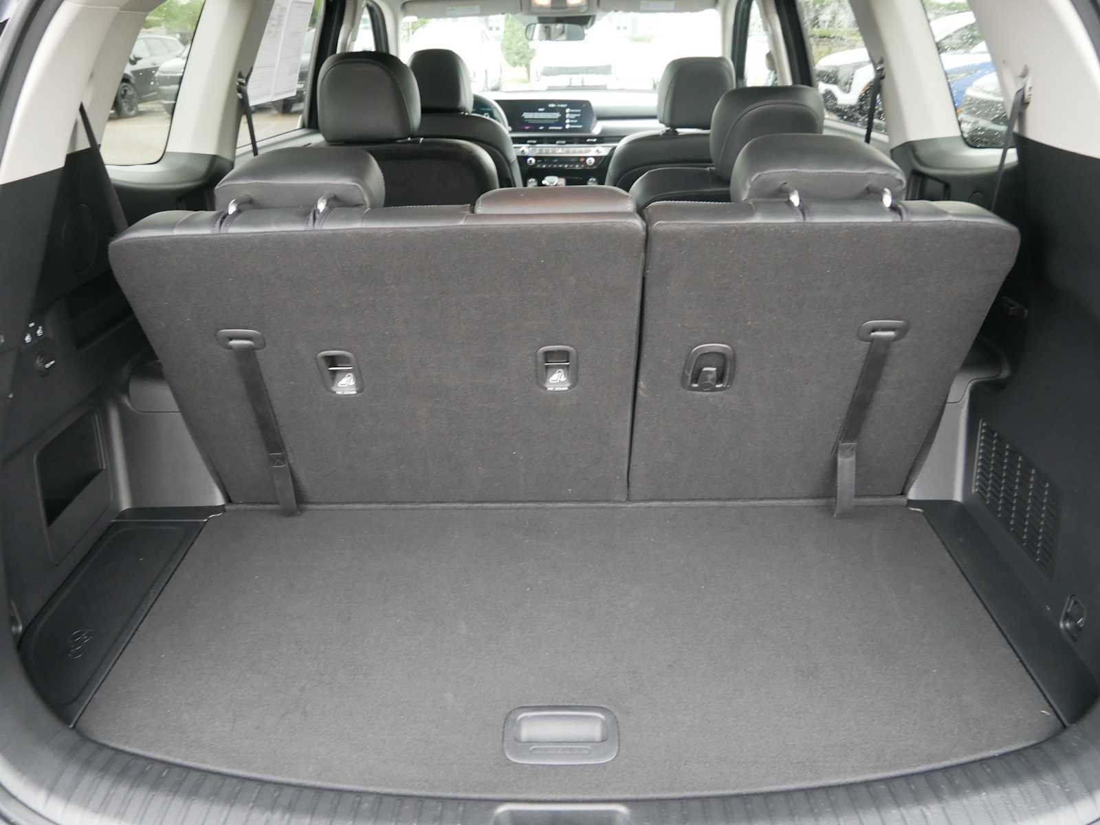 Used 2024 Gravity Gray Kia S image 6