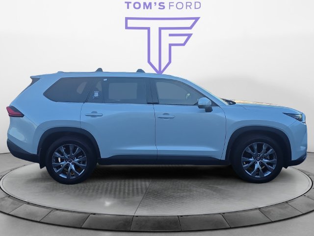Certified Used 2024 Pearl Toyota Limited image 8
