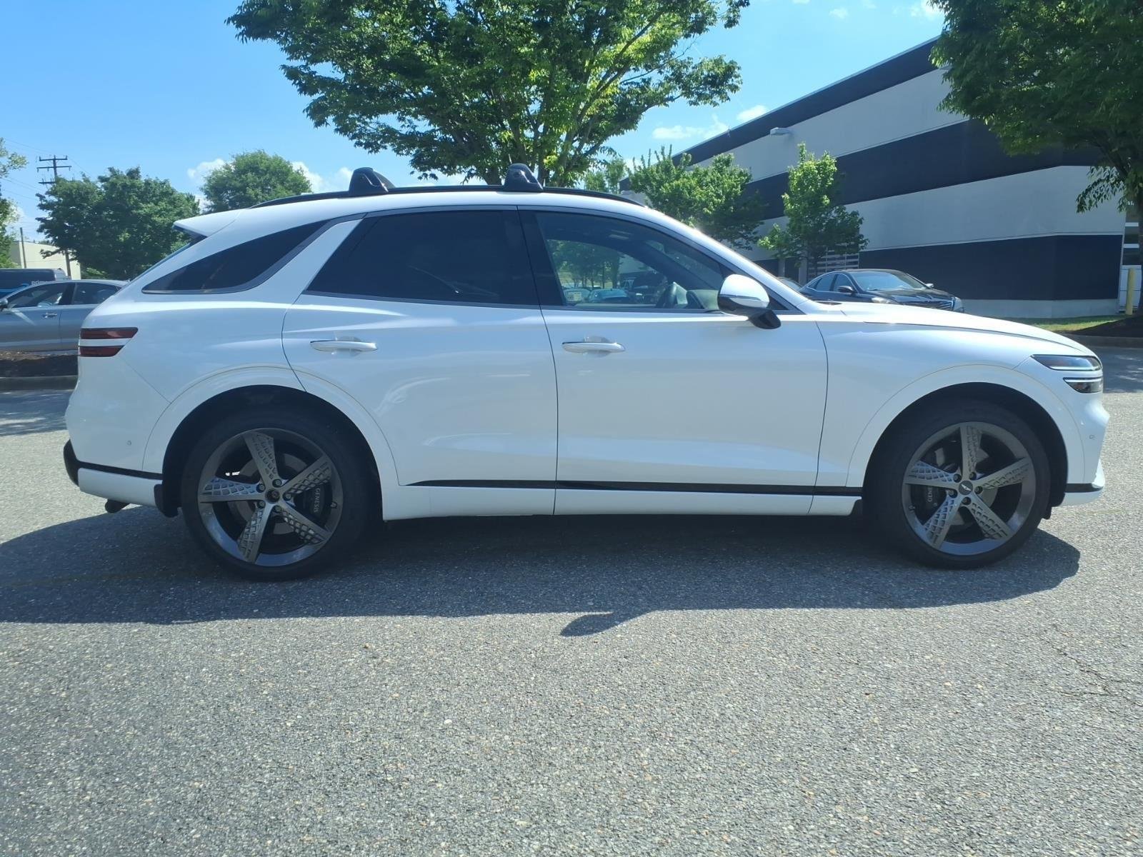Used 2025 Uyuni White Genesis 3.5T Sport image 5