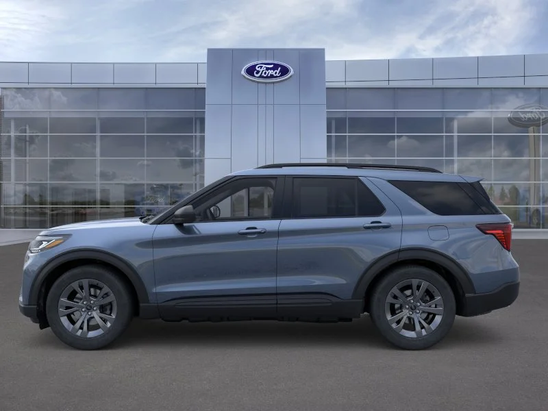 2026 Ford Explorer Active - Photo 3