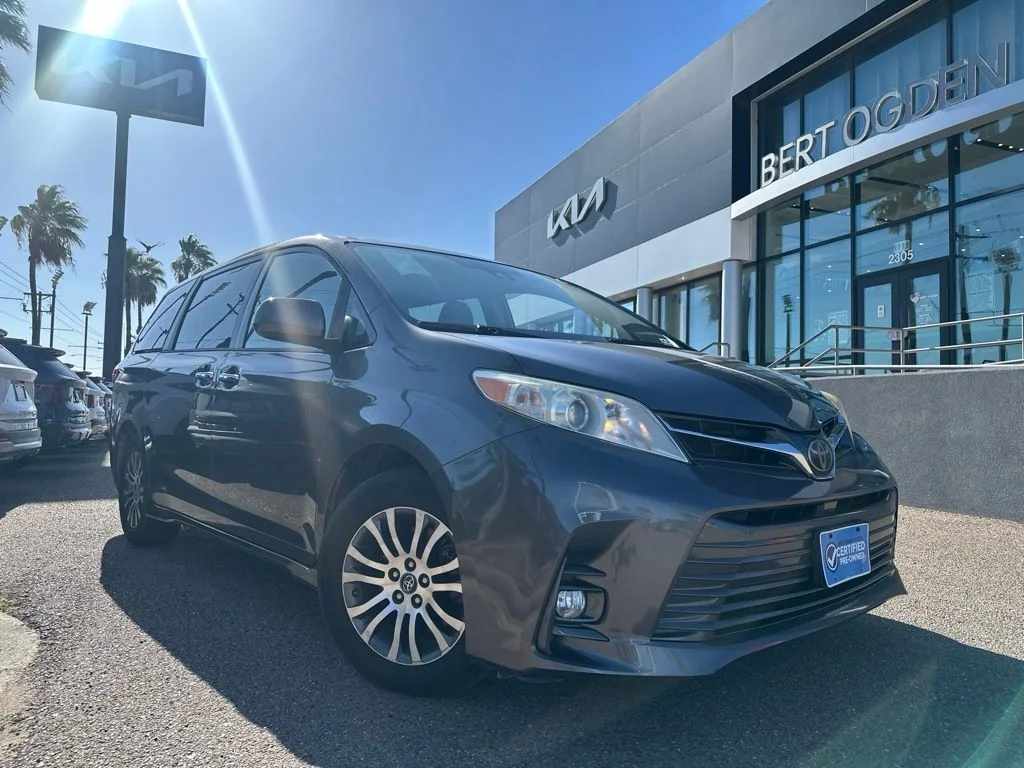 Used 2019 Gray Toyota XLE image 1