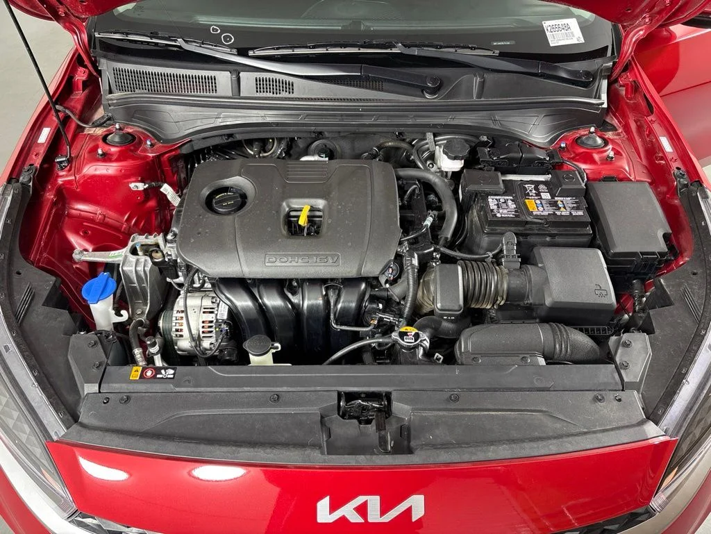 Used 2024 Red Kia LXS image 35