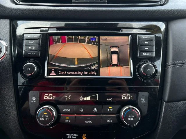 Used 2018 Magnetic Black Nissan SL image 45