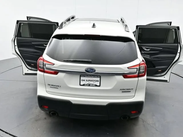 Used 2023 Crystal White Pea Subaru Limited image 45