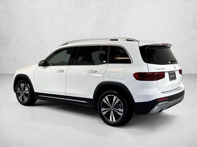 New 2026 Polar White Mercedes-Benz GLB 250 image 37