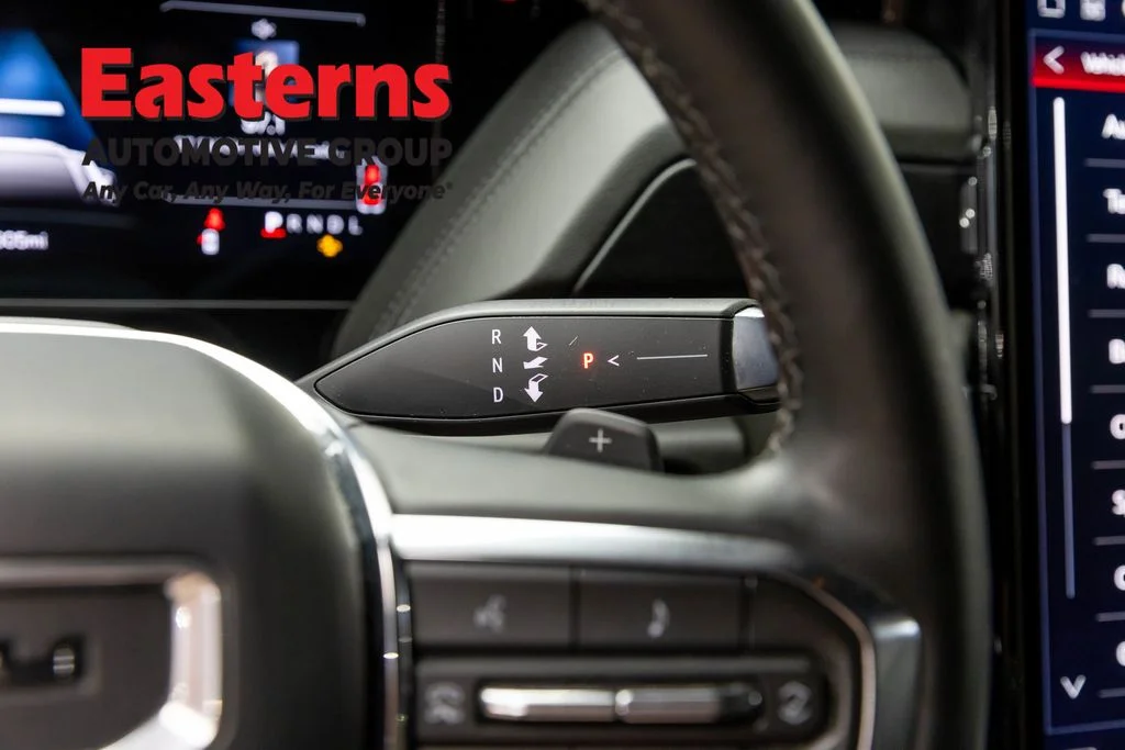 Used 2025 White GMC Denali image 13