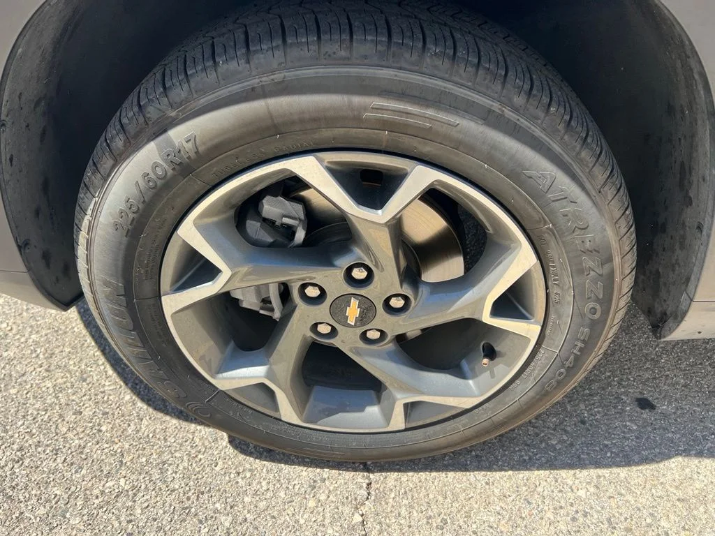 Used 2025 Gray Chevrolet LT image 35
