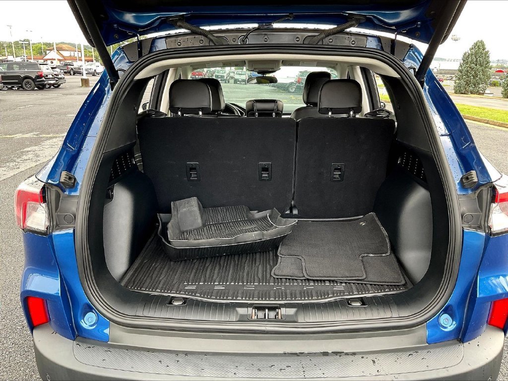 Used 2022 Blue Ford SEL image 25