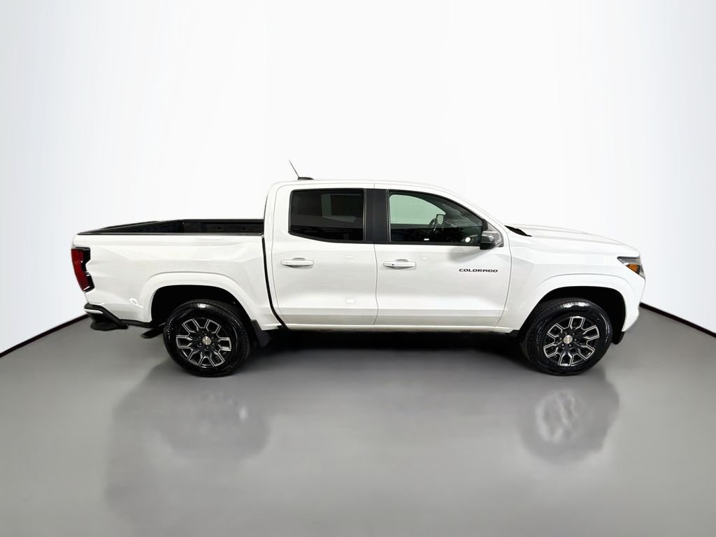 Used 2023 Summit White Chevrolet 2WD LT image 8