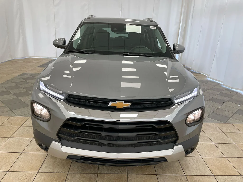 Used 2023 Sterling Gray Metallic Chevrolet LT image 29