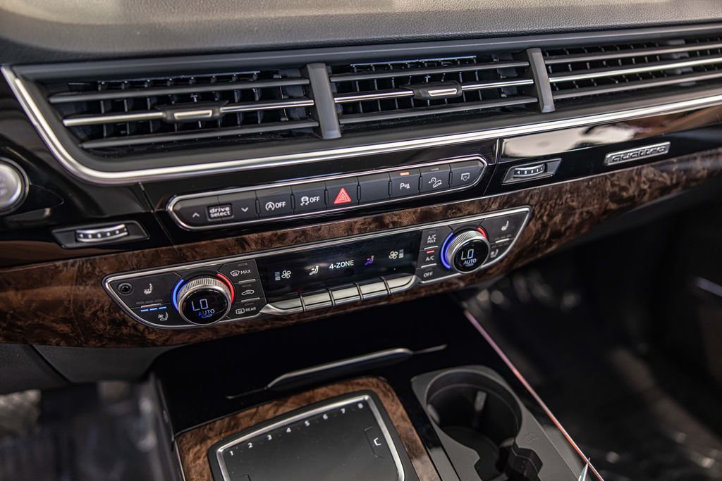 Used 2018  Audi 3.0T Prestige image 30