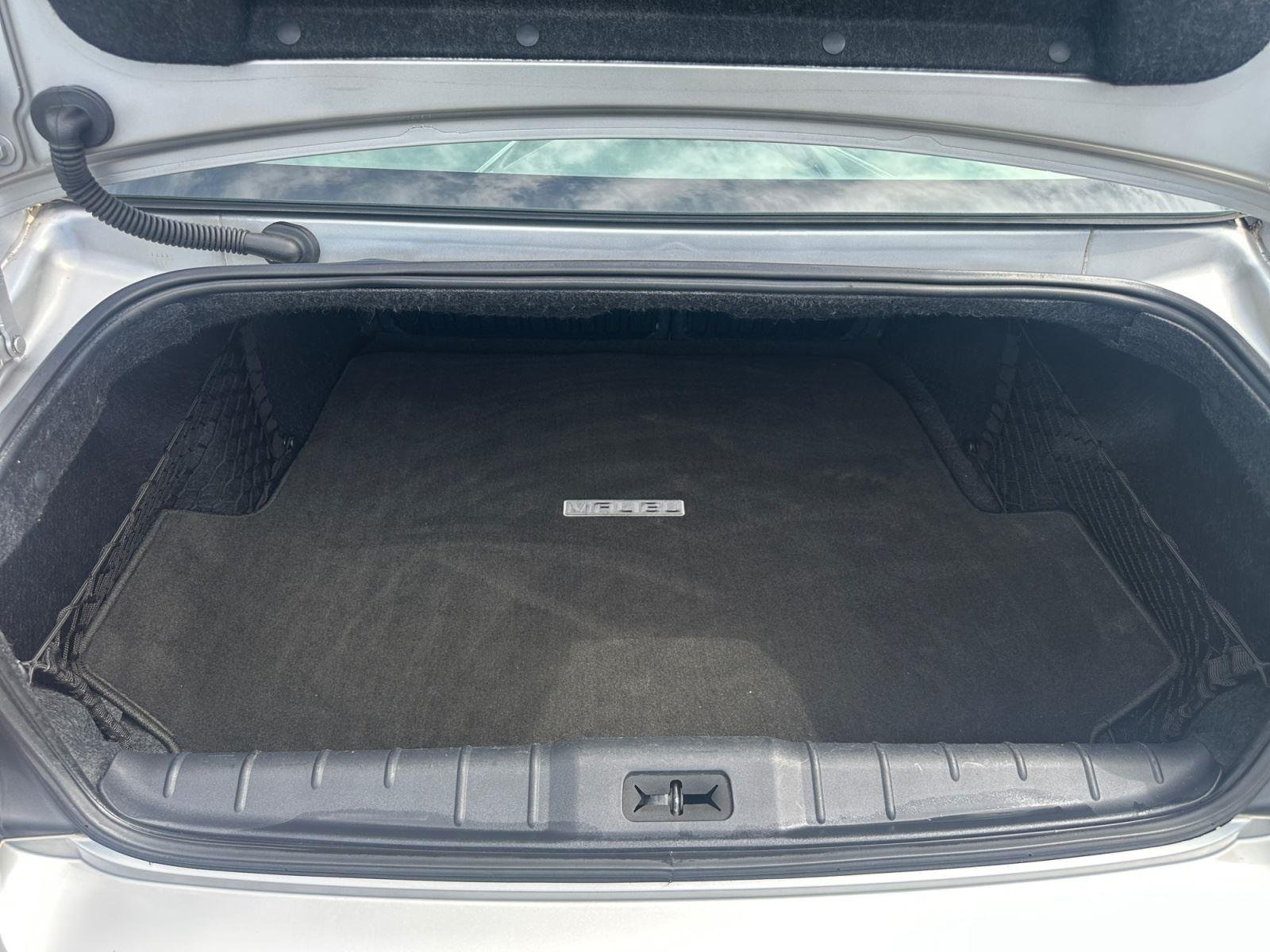 Used 2008 Silverstone Metallic Chevrolet LT w/2LT image 13