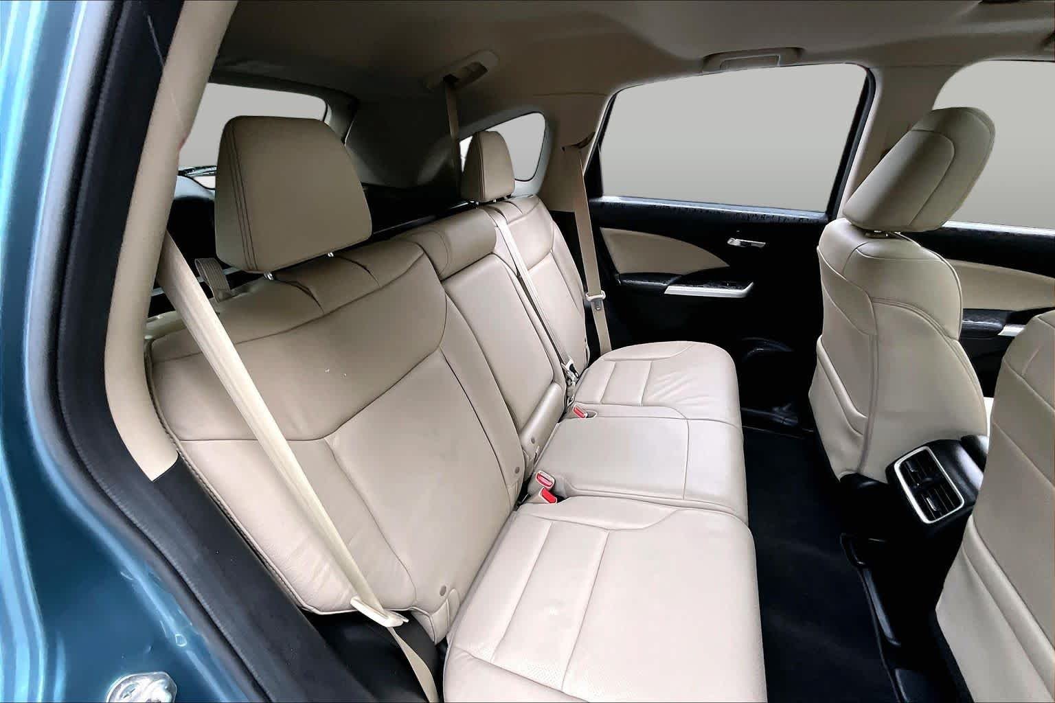 Used 2016 Mountain Air Metallic Honda Touring image 22