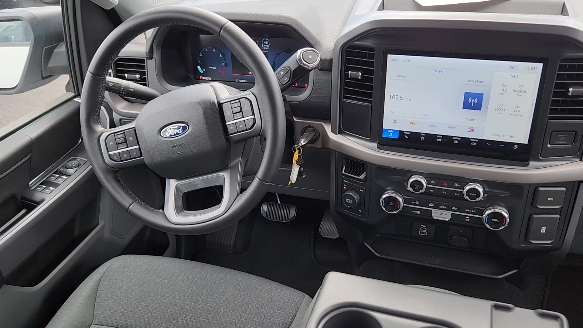 Used 2025 Oxford White Ford XLT image 5