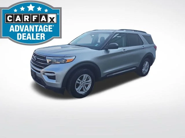 Certified Used 2024 Silver Ford XLT image 1