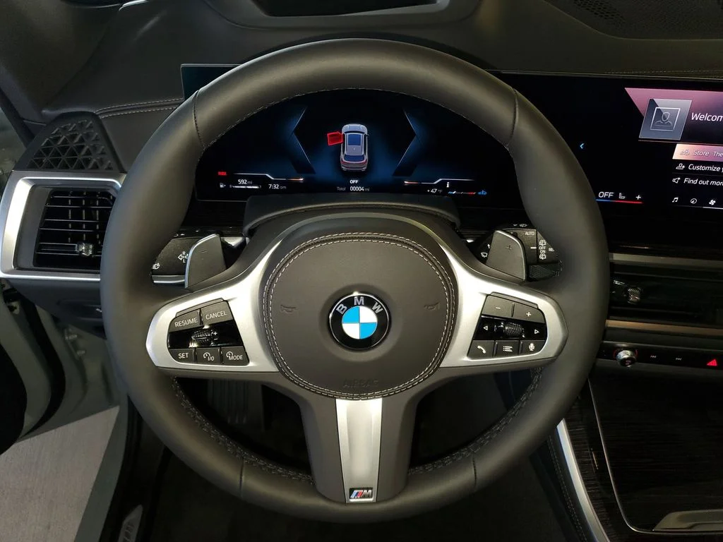 Used 2026 Brooklyn Grey Metallic BMW sDrive40i image 18