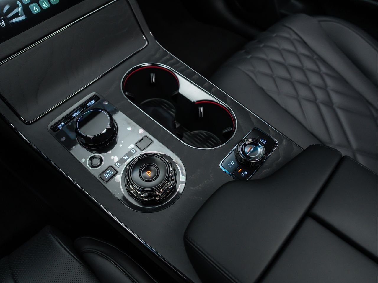 New 2026 Vik Black Genesis 3.5T E-SC MHEV PRESTIGE BLACK image 24