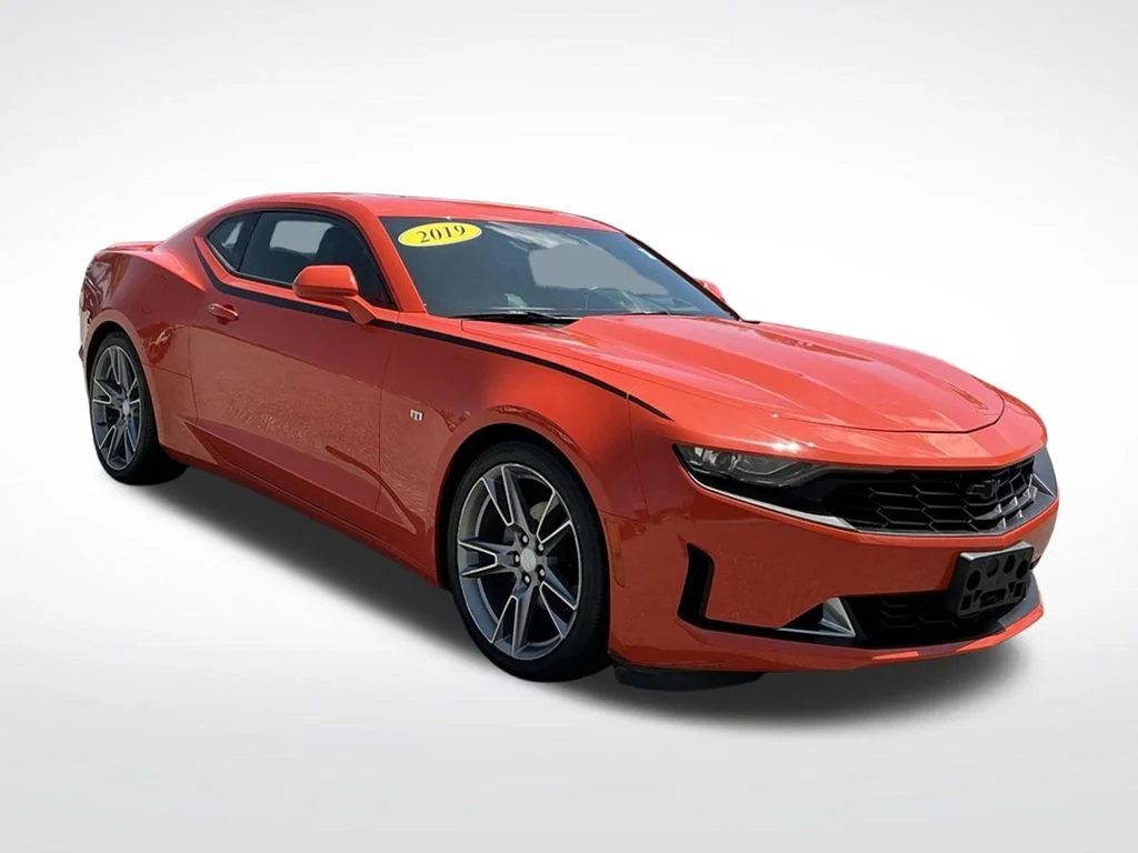Used 2019 Orange Chevrolet 3LT image 15