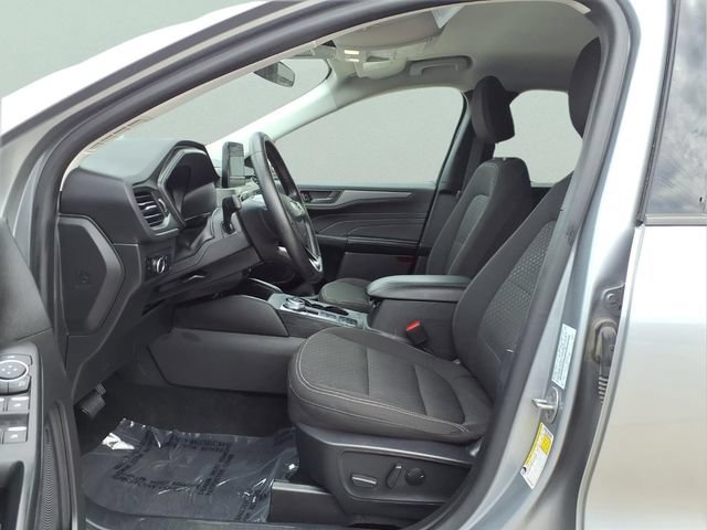Used 2024  Ford Active image 16