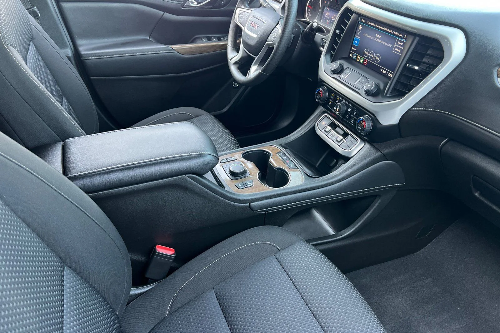 Used 2023 Silver GMC SLE image 16