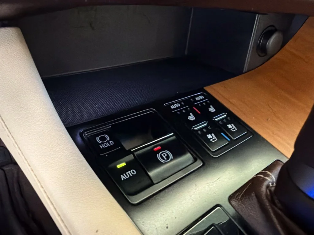 Used 2018 Red Lexus 350 image 10