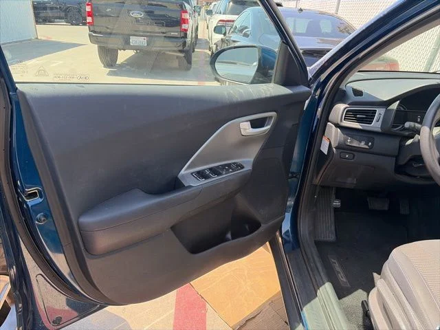 Used 2018 Blue Kia LX image 7