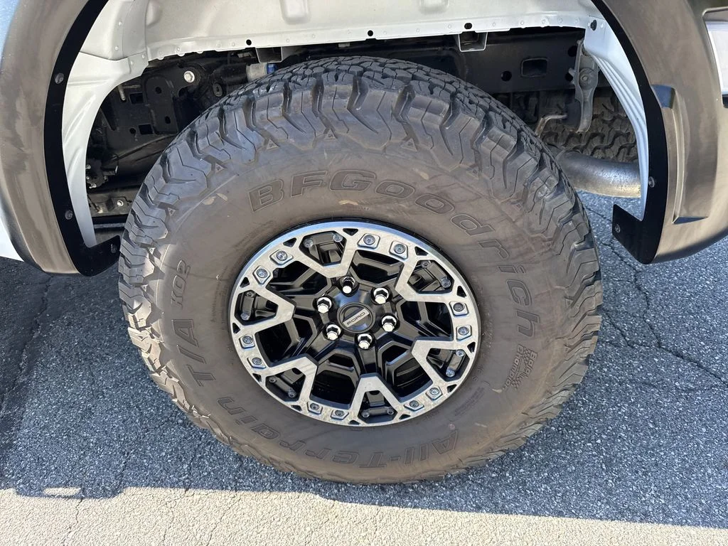 Used 2025 White Ford Raptor image 18