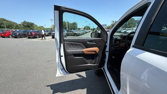 2026 GMC Canyon AT4 - Photo 14